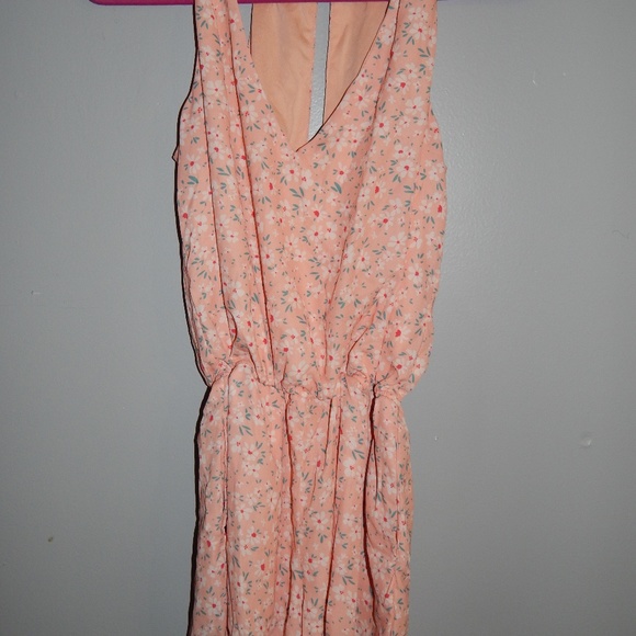 Pink Lily Won't Break Your Heart Peach Floral Romper - Picture 4 of 4